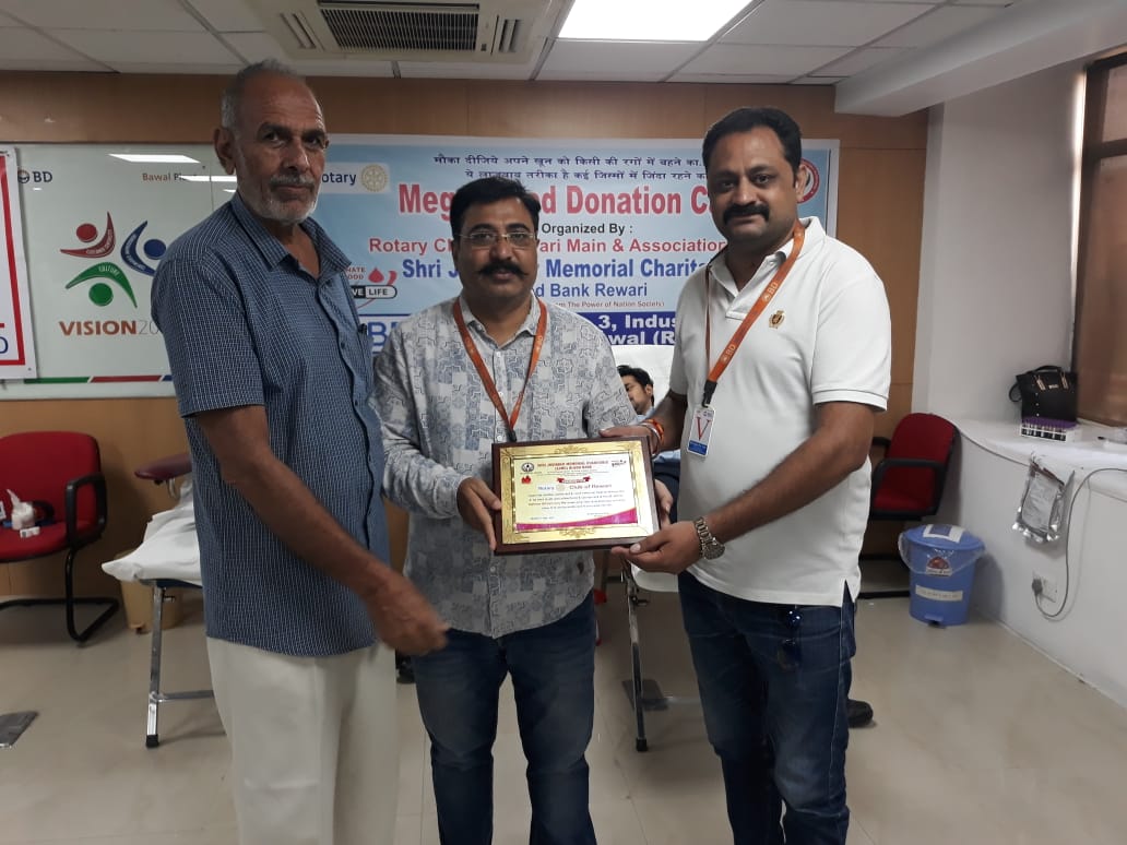 MEGA BLOOD DONATION CAMP AT BD INDIA PVT. LTD.