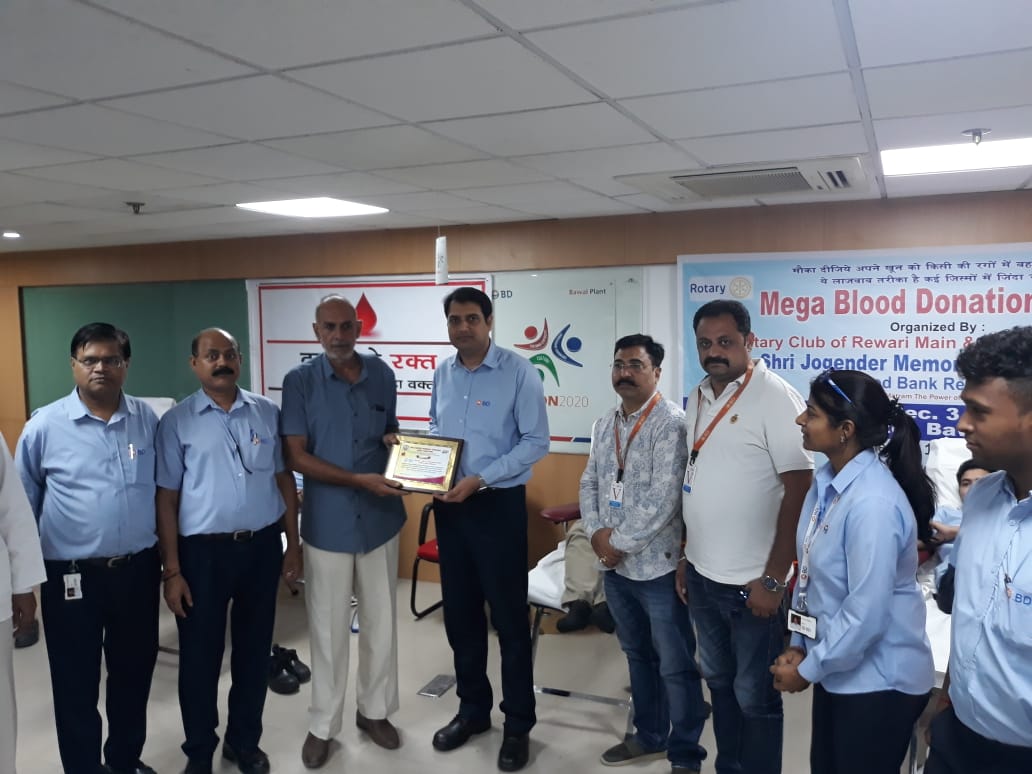 MEGA BLOOD DONATION CAMP AT BD INDIA PVT. LTD.