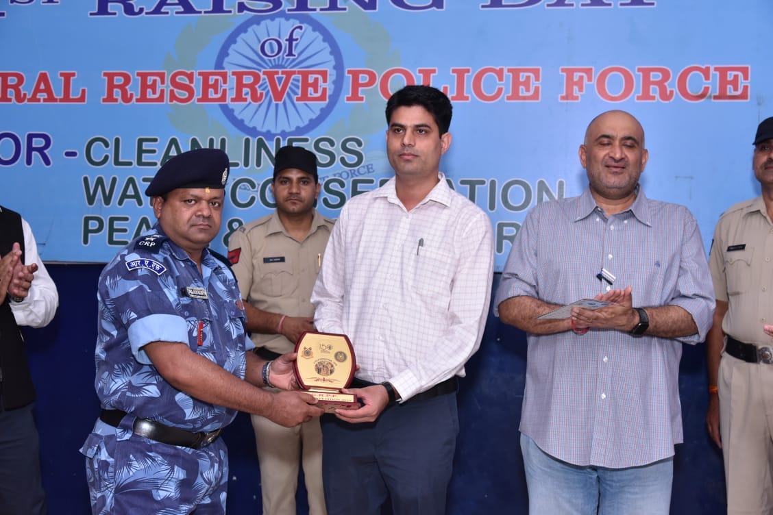 FELICITATION OF CRPF CYCLE RALLY