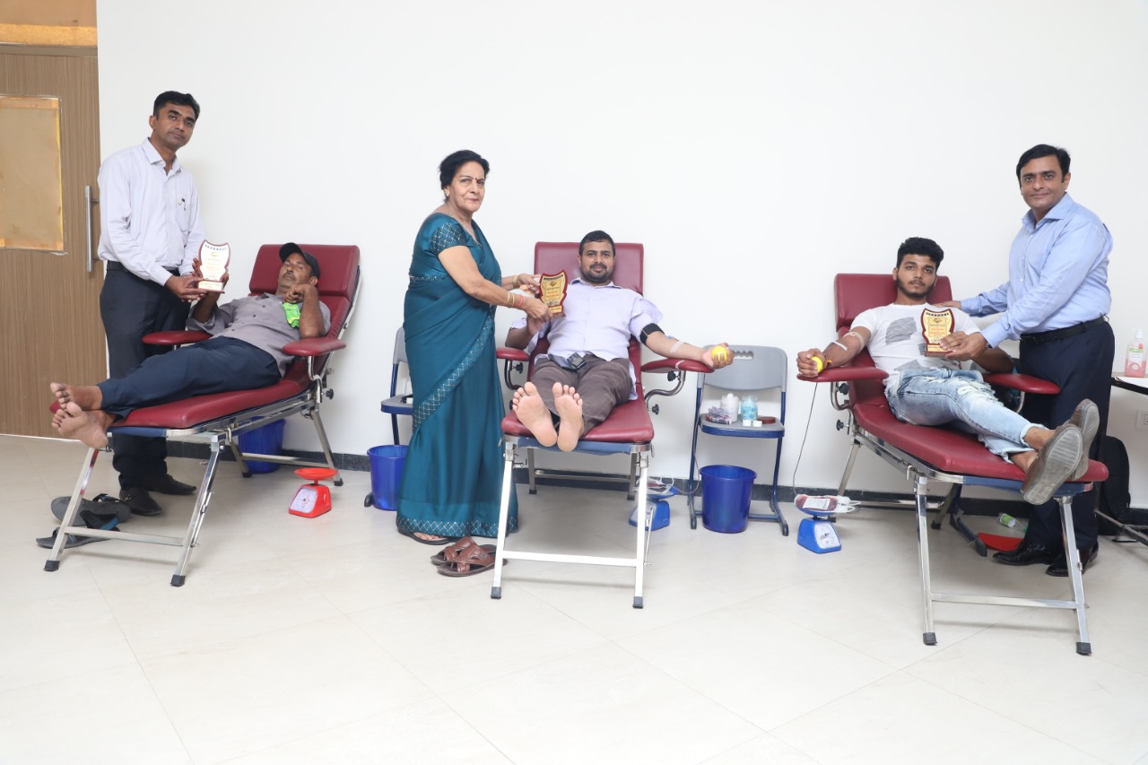 BLOOD DONATION CAMP AT HOLY CHILD PUBLIC SCHOOL, REWARI