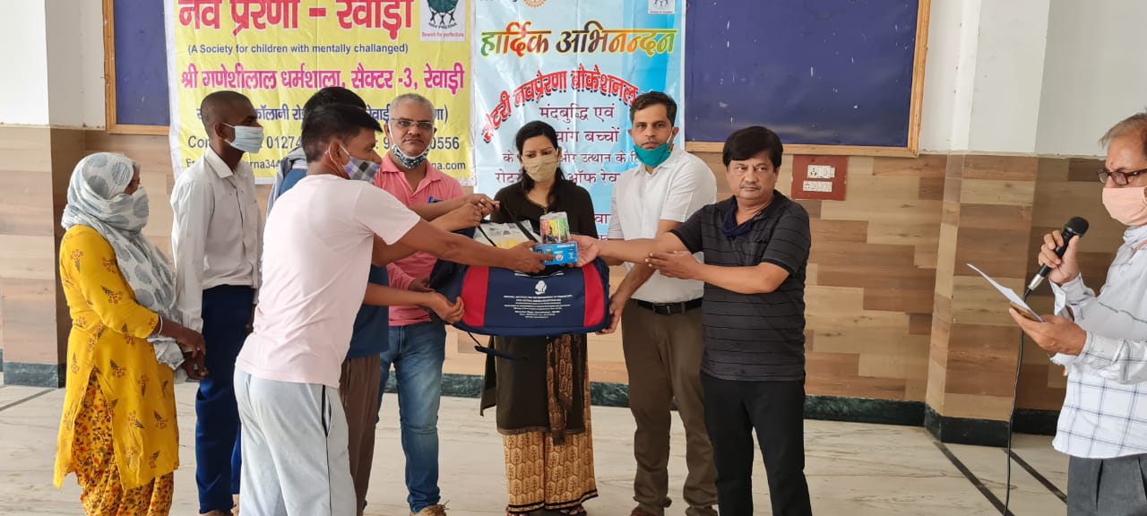 DISTRIBUTION OF STUDY MATERIAL AT ROTARY NAVPRERNA VOCATIONAL CENTRE AND NAVPRERNA REWARI