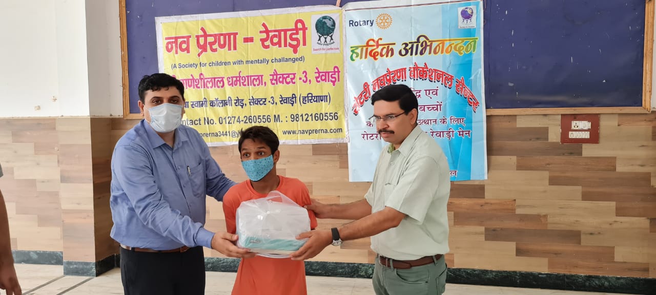 DISTRIBUTION OF STUDY MATERIAL AT ROTARY NAVPRERNA VOCATIONAL CENTRE AND NAVPRERNA REWARI